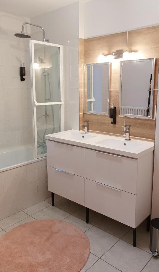 Loudeac : Appartement T2 Chaleureux Centre Ville ภายนอก รูปภาพ